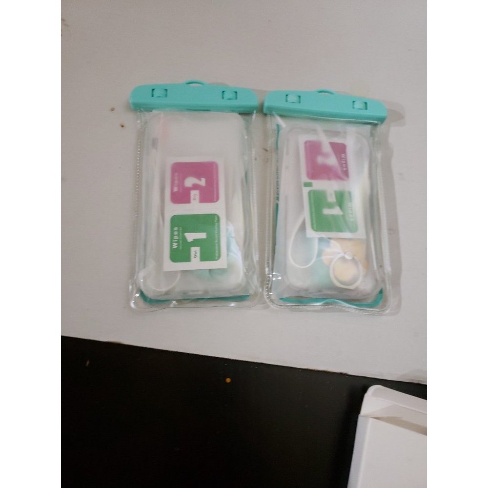 iPhone 12 Pro max cases & waterproof pouch - Picture 11 of 12